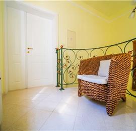 4 bedroom Villa with Heated Pool and Large Garden in Cilipi, near Dubrovnik - sleeps 8